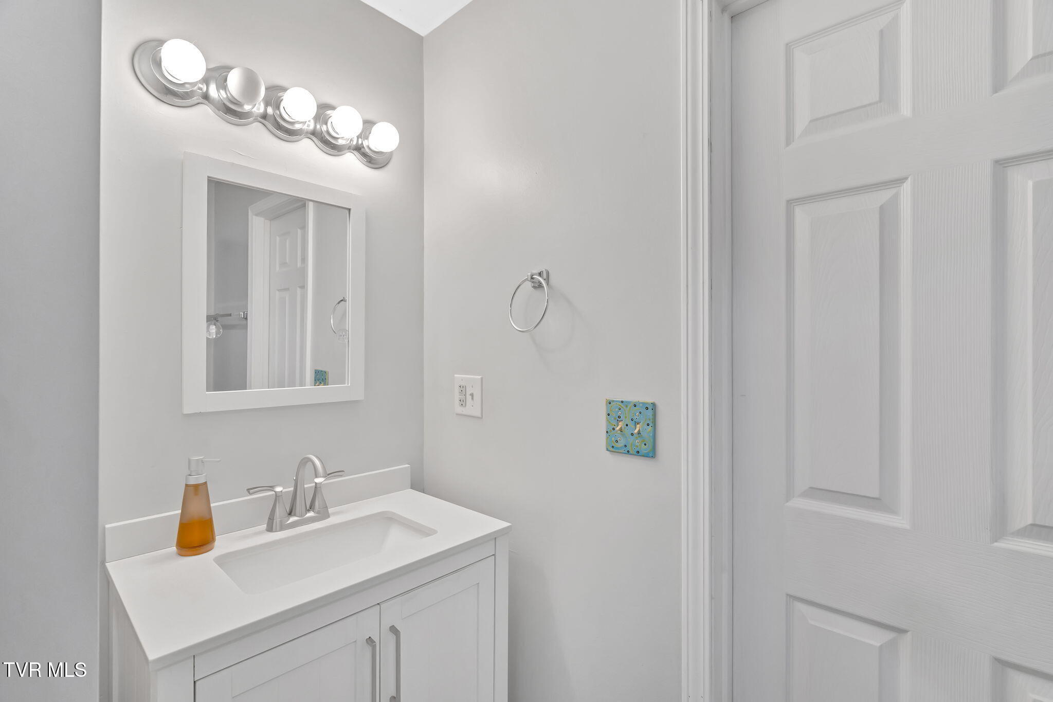 222 Roy Martin Road Gray, TN 37615 - Photo 38 of 72 69-web-or-mls-DSC07881