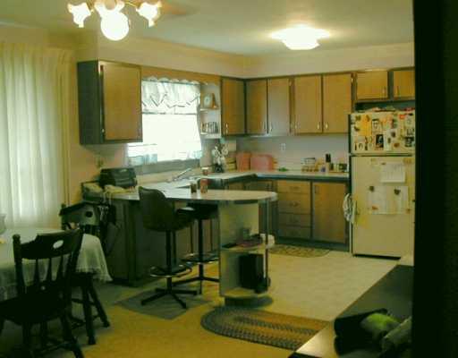 107 Lively Road Eighty Four, PA 15330 - Photo 4 of 6