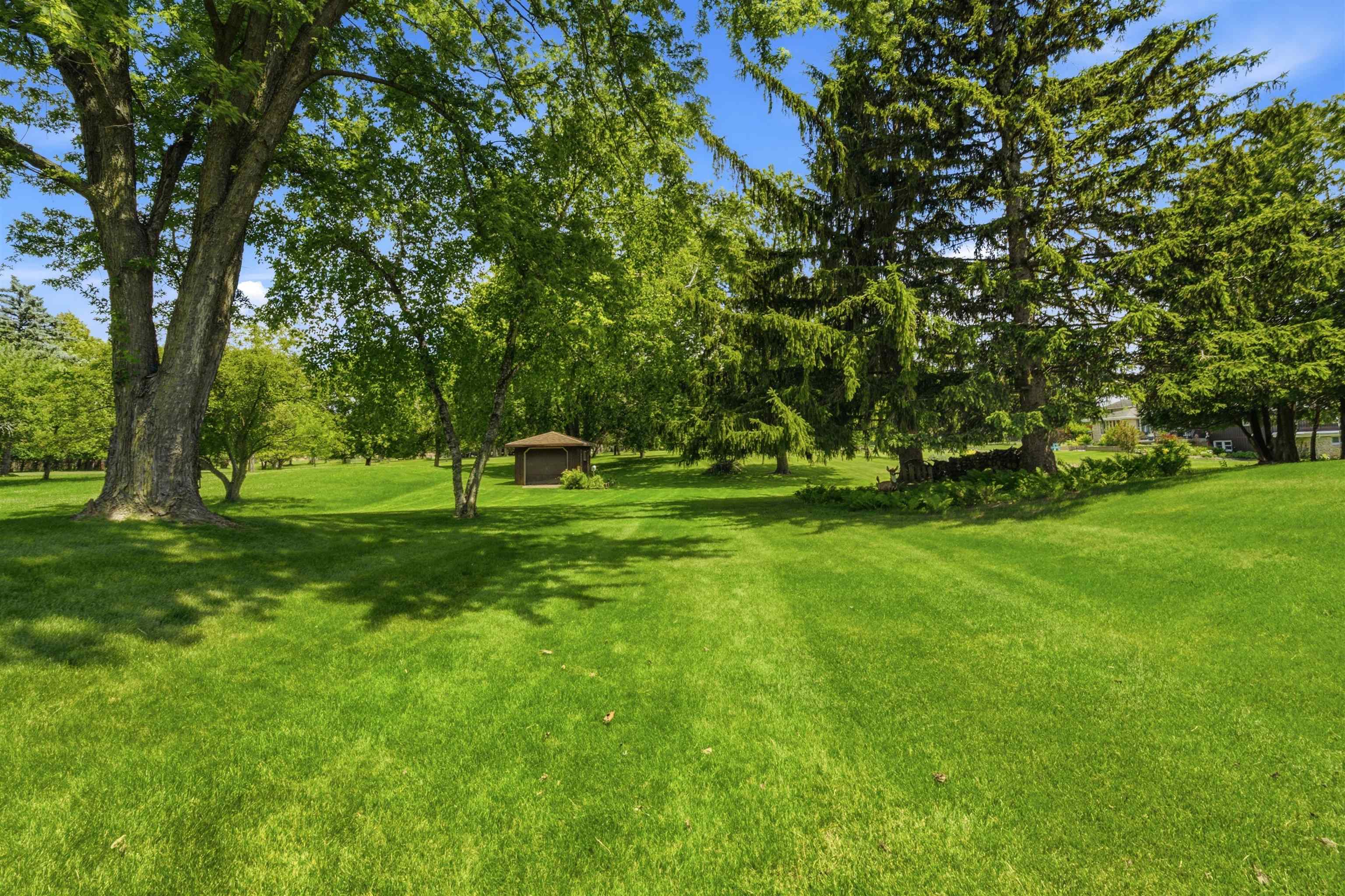 1102 South Ridge Lane Appleton, WI 54914 - Photo 48 of 52