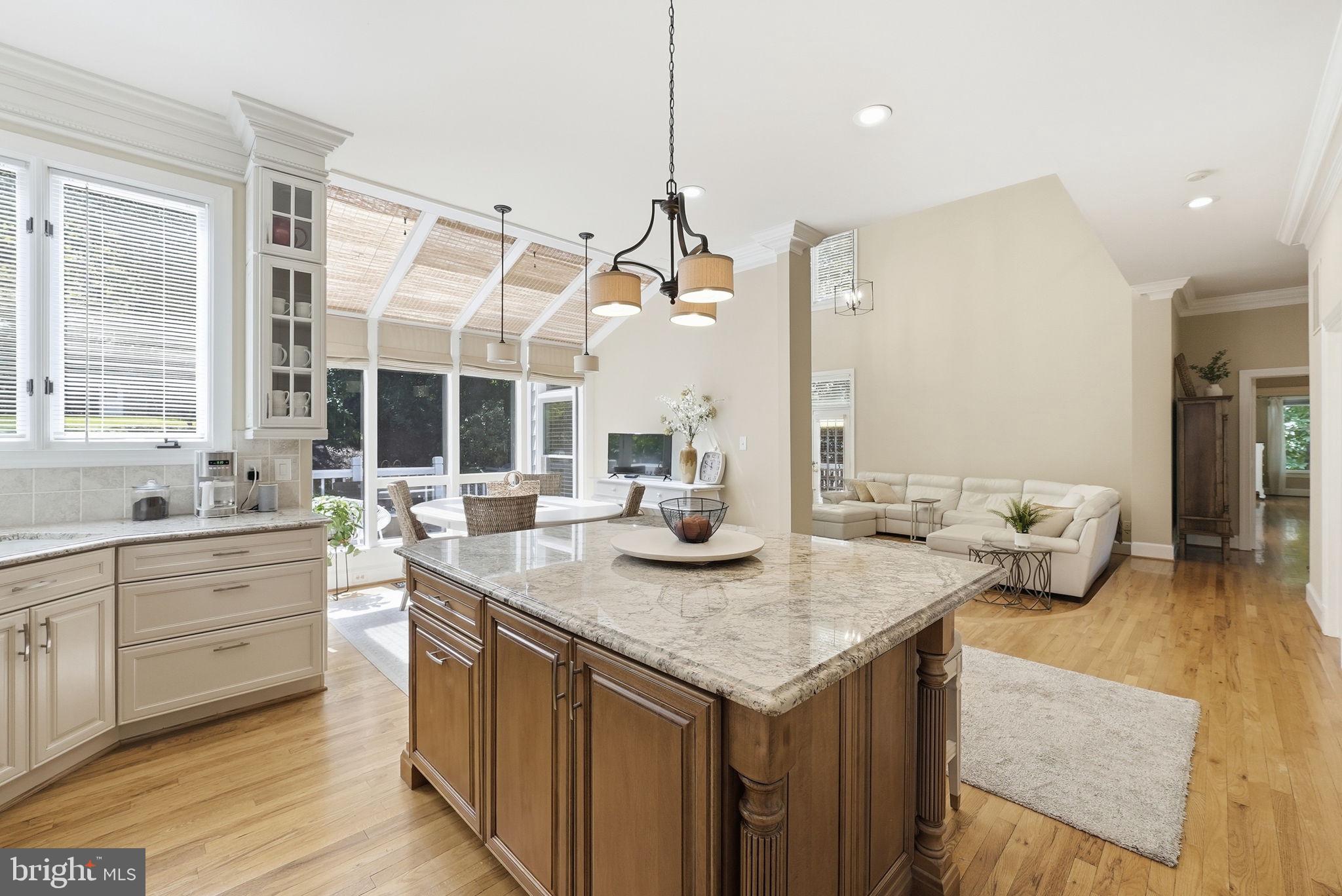 12309 Blair Ridge Road Fairfax, VA 22033 - Photo 14 of 80 LARGE ISLAND