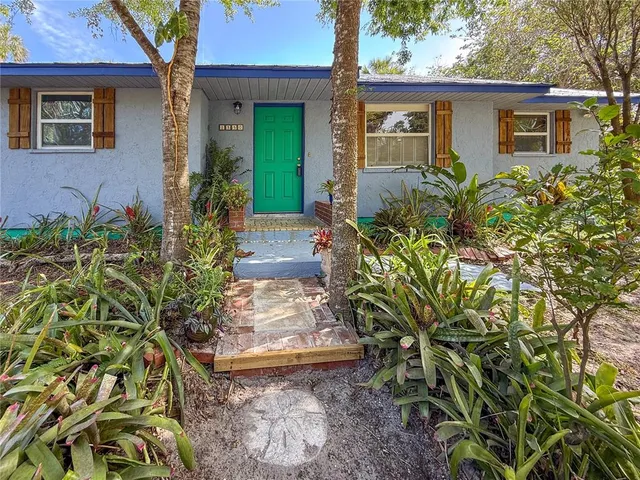 $295,000 | 1350 40th Street, Sarasota, FL 34234