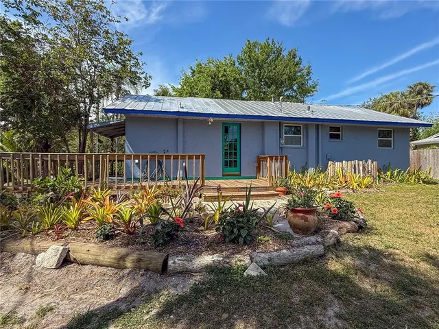 $295,000 | 1350 40th Street, Sarasota, FL 34234