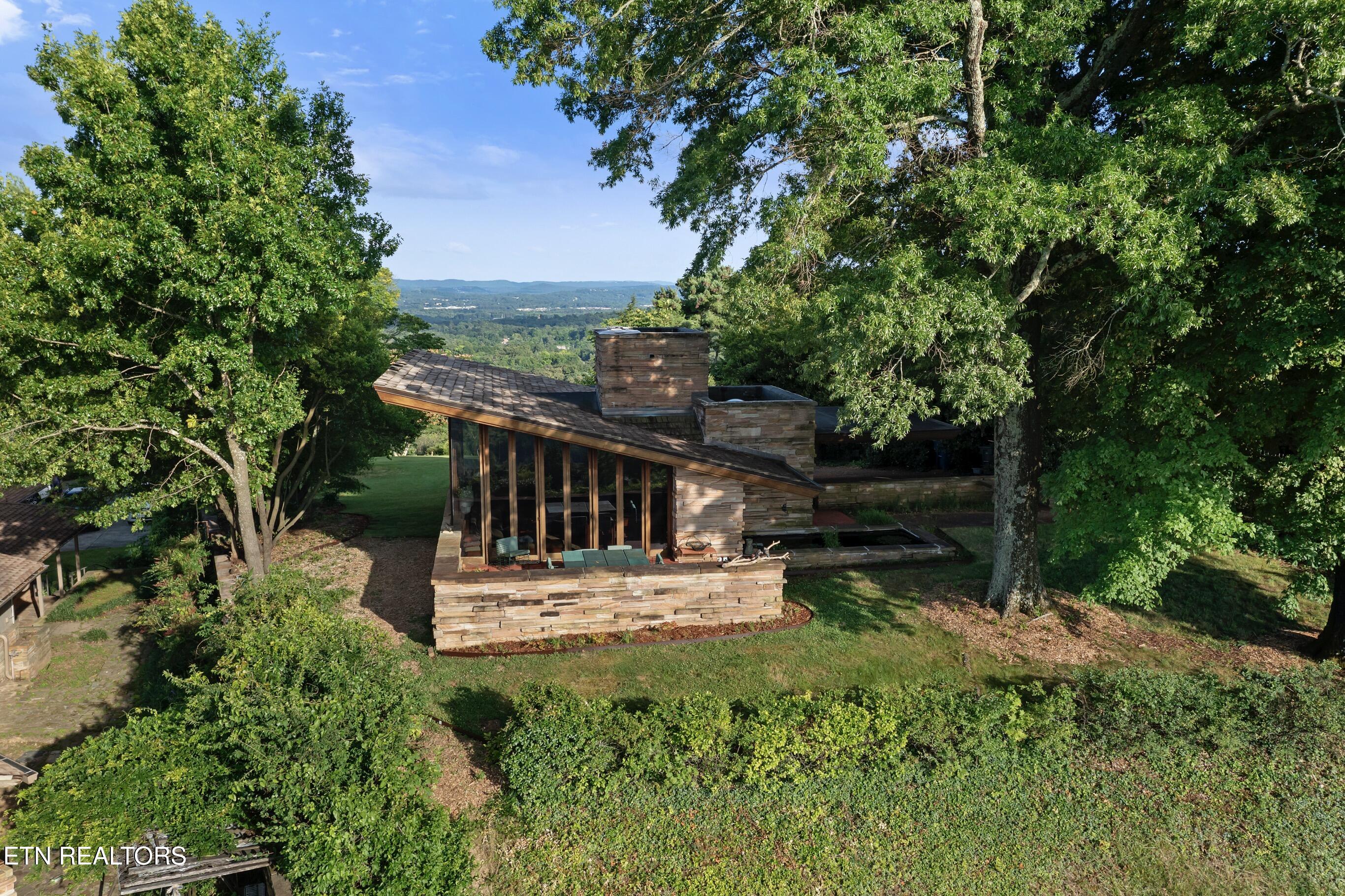334 North Crest Road Chattanooga, TN 37404 - Photo 3 of 53 DJI_0324