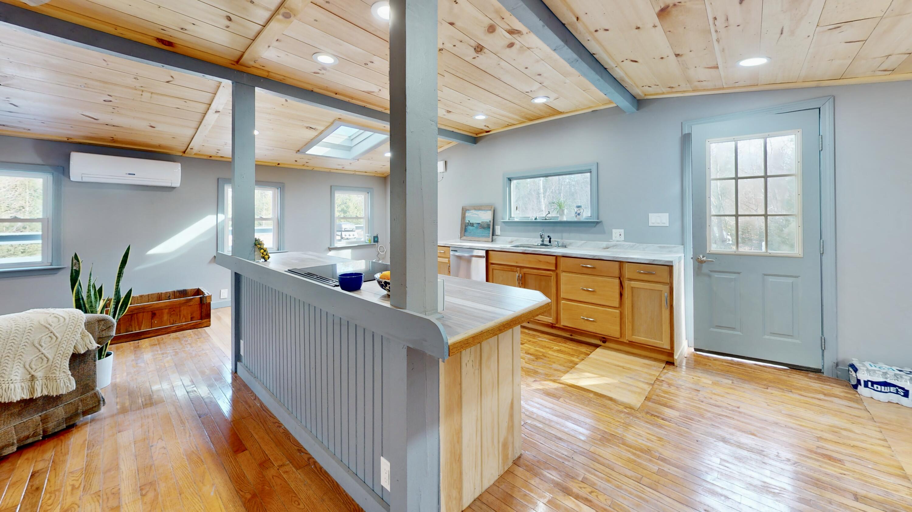15 Bay State Road Vinalhaven, ME 04863 - Photo 6 of 22 Kitchen