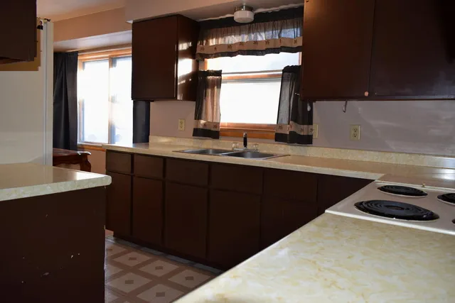 $169,000 | 526 Winnebago Street, La Crosse, WI 54601