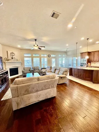 $3,000 | 18614 Town Bluff Drive, Cypress, TX 77433