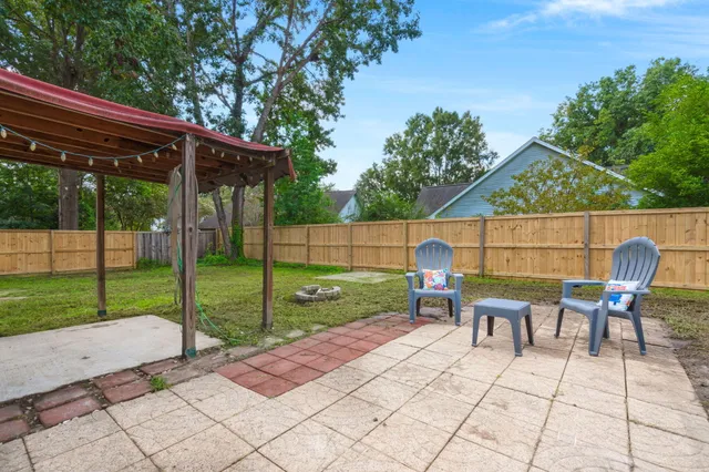 $330,000 | 215 Woodland Lakes Road, Goose Creek, SC 29445