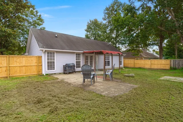 $330,000 | 215 Woodland Lakes Road, Goose Creek, SC 29445