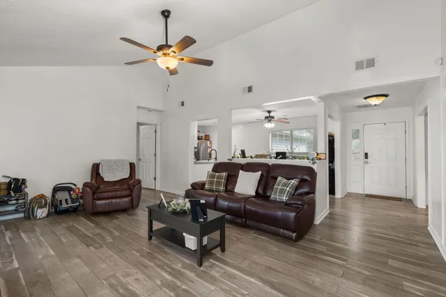 $330,000 | 215 Woodland Lakes Road, Goose Creek, SC 29445