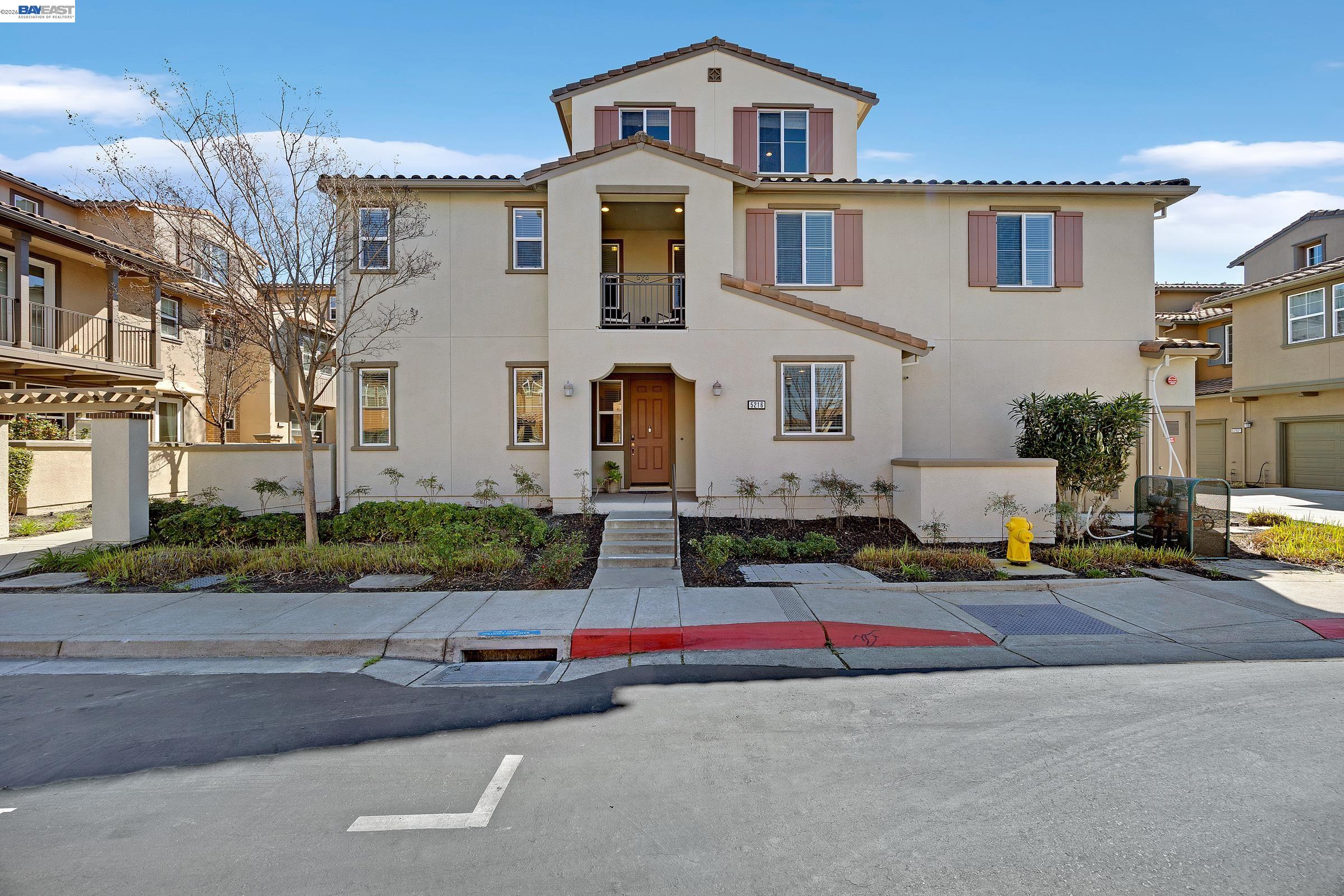 5216 Fioli Loop San Ramon, CA 94582 - Photo 3 of 54