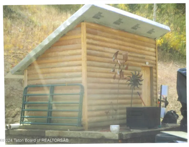 $685,000 | 407 Freedom Rdg Road, Thayne, WY 83127