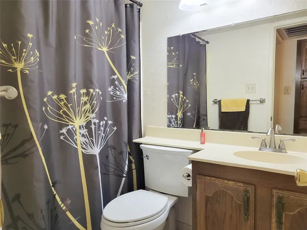 $257,900 | 17602 Kakerglen Court, Houston, TX 77084