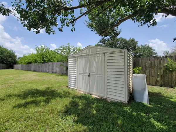 $257,900 | 17602 Kakerglen Court, Houston, TX 77084