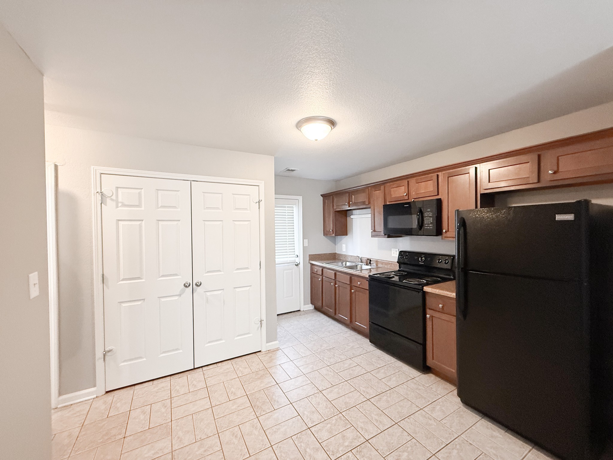 535 Lafayette Road, Unit C1 Clarksville, TN 37042 - Photo 3 of 14