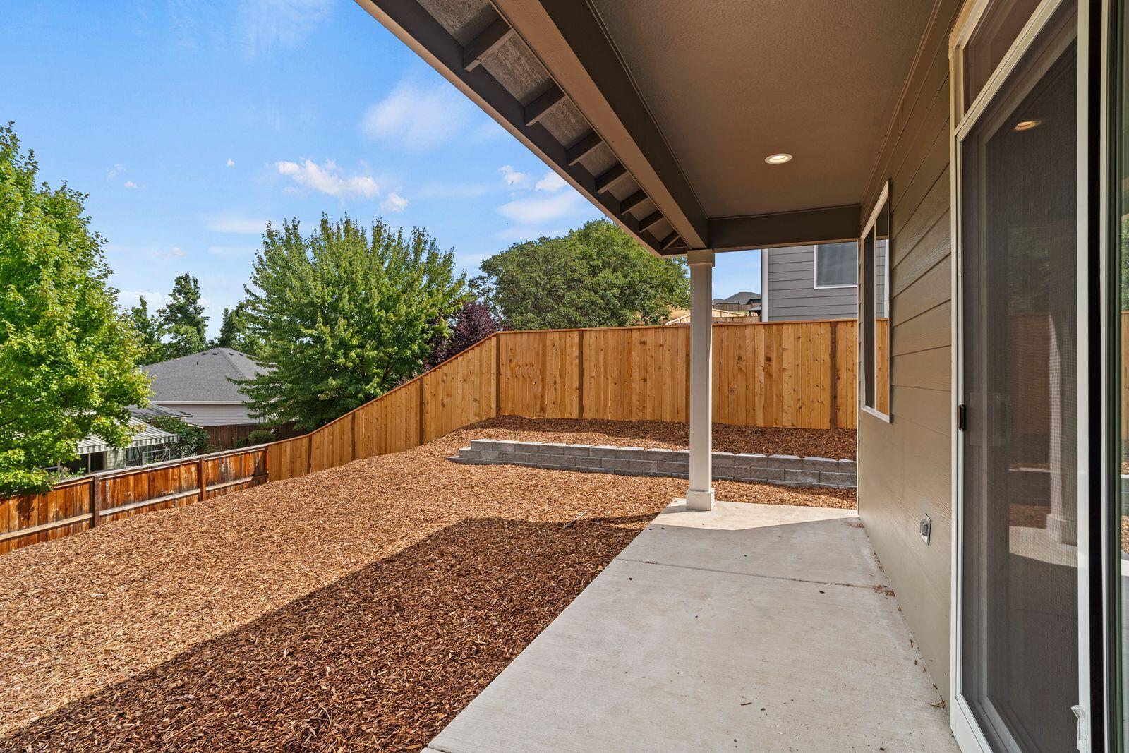 1134 Pumpkin Ridge, Unit 337 Eagle Point, OR 97524 - Photo 31 of 32 29