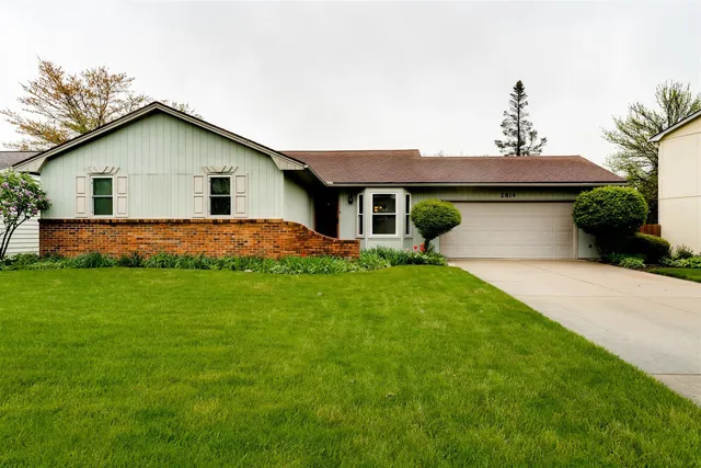 $270,000 | 2814 Richard Road, Bloomington, IL 61704