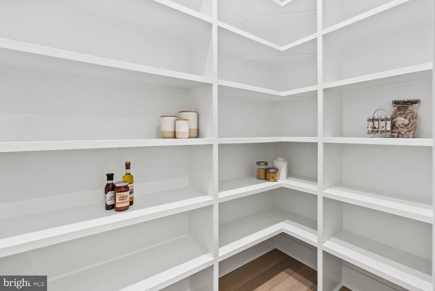 402 Marshall Road Southwest Vienna, VA 22180 - Photo 26 of 78