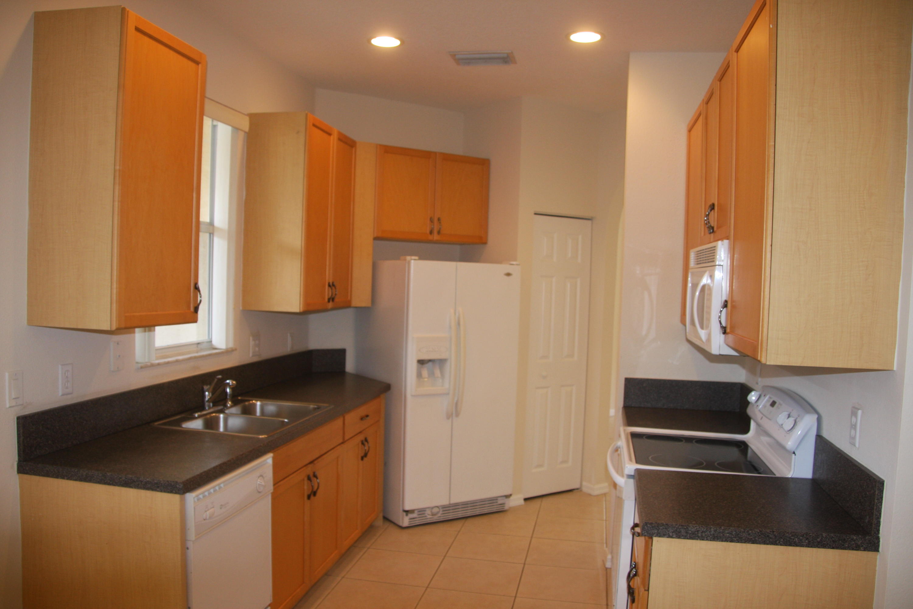 360 Southwest Coconut Key Way Port St. Lucie, FL 34986 - Photo 11 of 31 IMG_1584 (2)