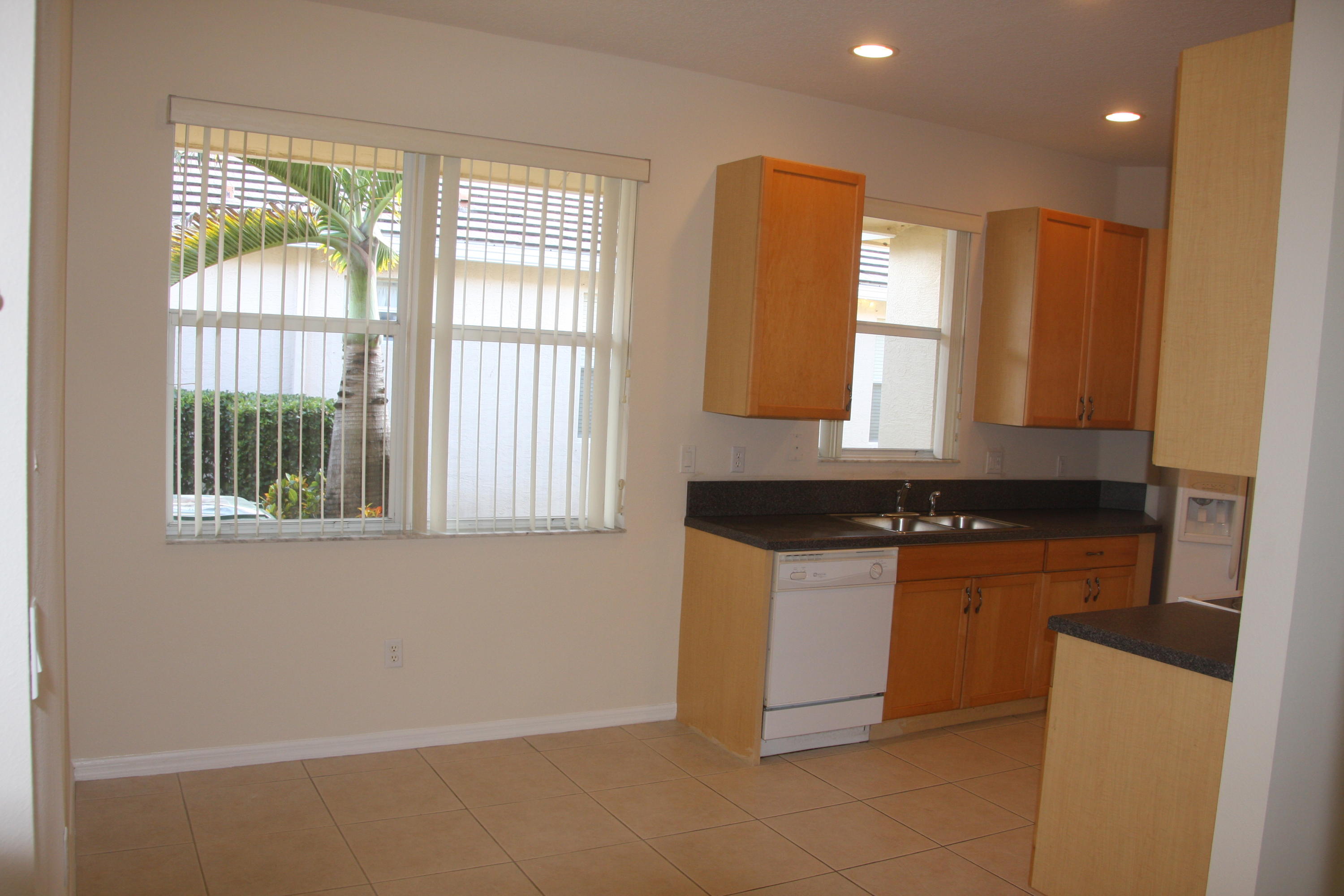 360 Southwest Coconut Key Way Port St. Lucie, FL 34986 - Photo 12 of 31 IMG_1585 (2)