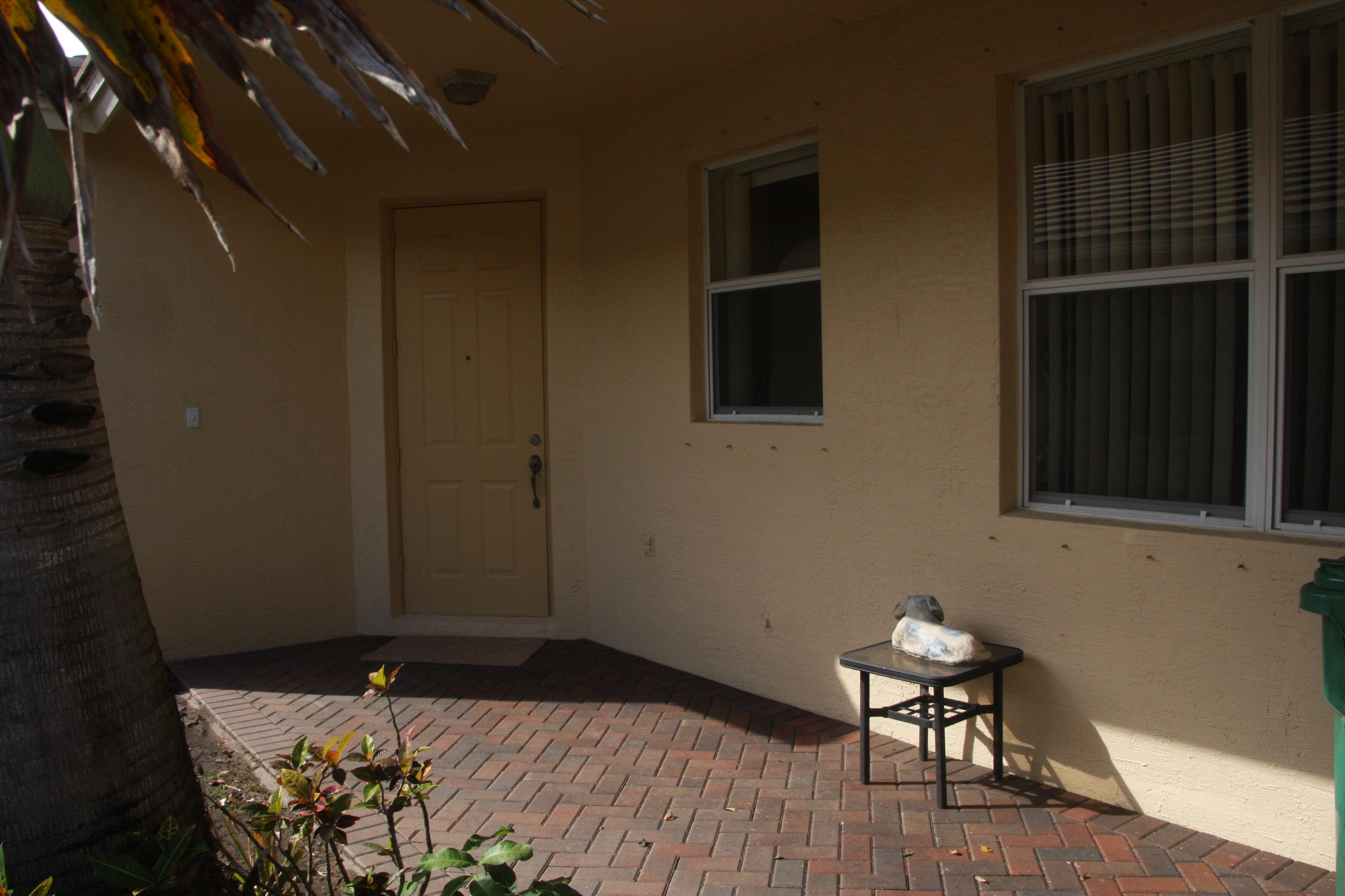 360 Southwest Coconut Key Way Port St. Lucie, FL 34986 - Photo 3 of 31 IMG_1576 (2)