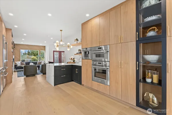 $1,899,999 | 9535 Dayton Avenue North, Seattle, WA 98103