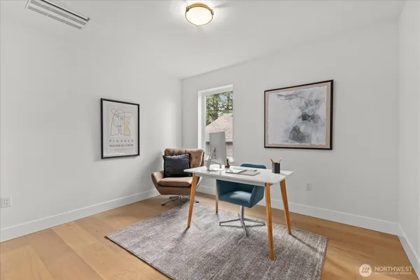 $1,899,999 | 9535 Dayton Avenue North, Seattle, WA 98103