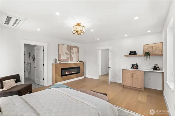 $1,899,999 | 9535 Dayton Avenue North, Seattle, WA 98103