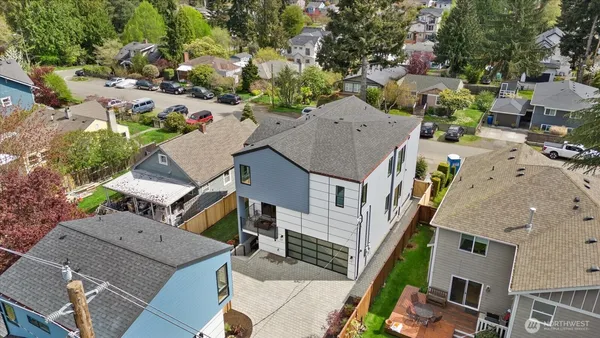 $1,899,999 | 9535 Dayton Avenue North, Seattle, WA 98103