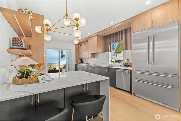 $1,899,999 | 9535 Dayton Avenue North, Seattle, WA 98103