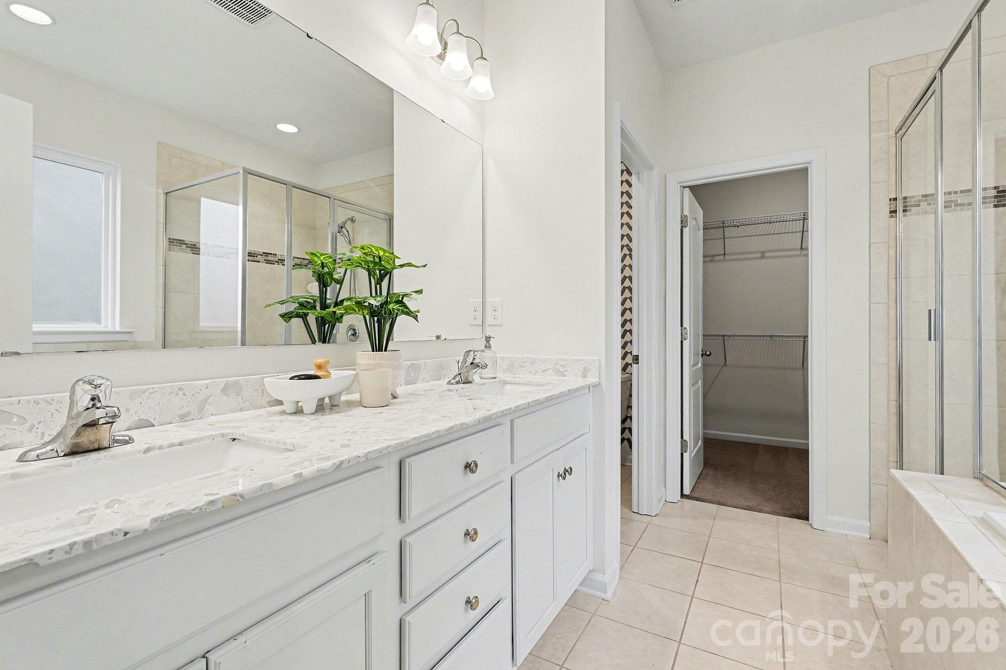 6056 Cloverdale Drive Tega Cay, SC 29708 - Photo 15 of 38