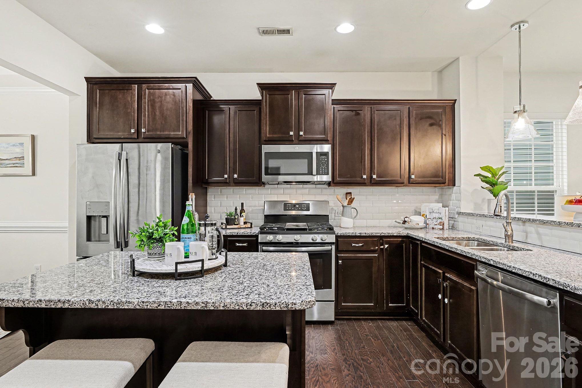 6056 Cloverdale Drive Tega Cay, SC 29708 - Photo 7 of 38