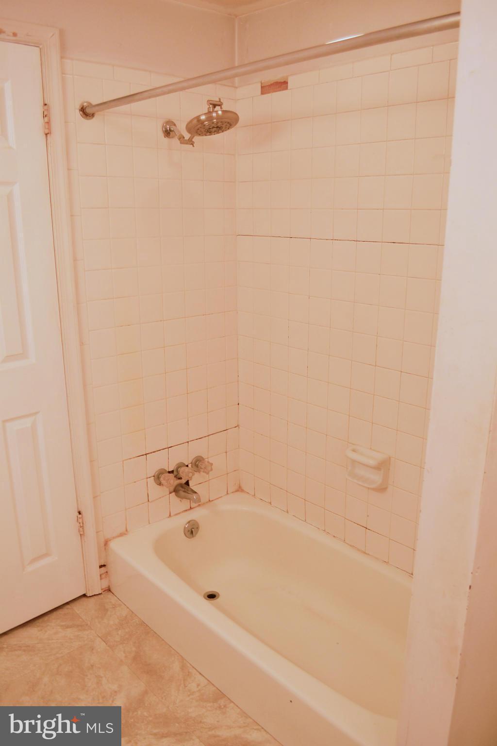 12070 Pierce Road Waldorf, MD 20601 - Photo 17 of 29 Bath (Master)