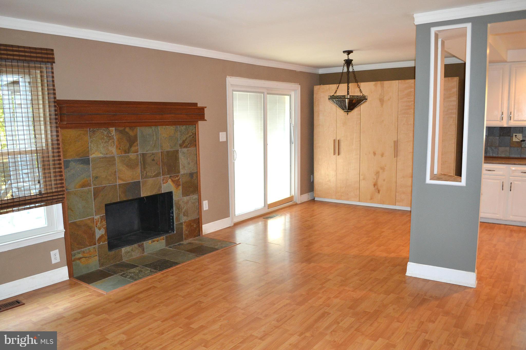 12070 Pierce Road Waldorf, MD 20601 - Photo 5 of 29 Interior (General)