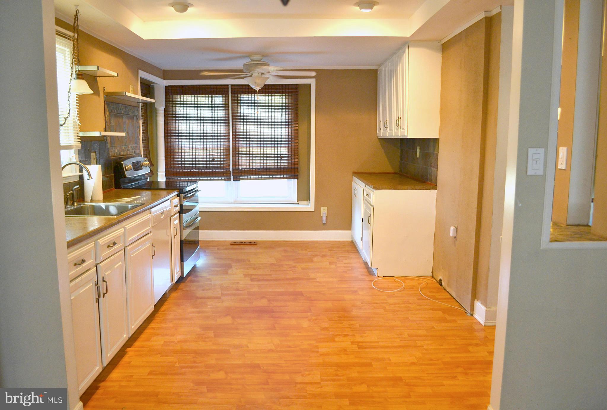 12070 Pierce Road Waldorf, MD 20601 - Photo 7 of 29 Kitchen