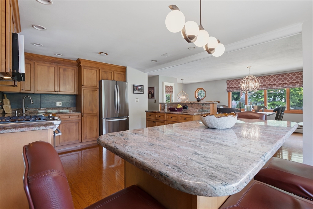 31 Charme Road Billerica, MA 01821 - Photo 8 of 42