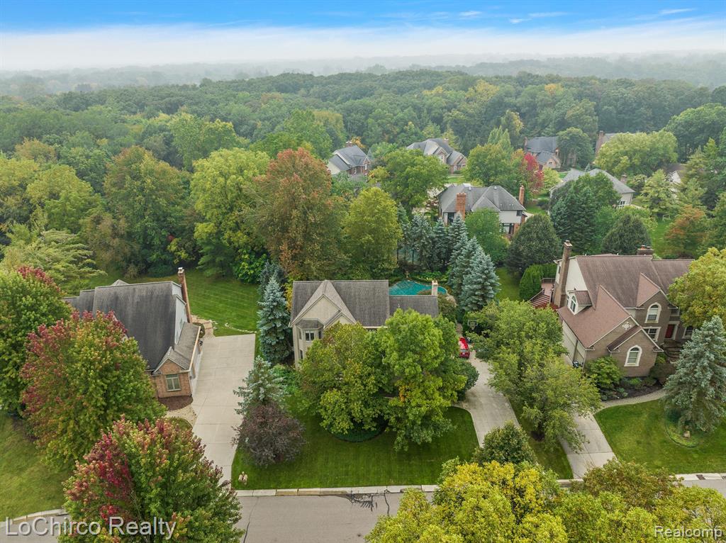 1773 Skyline Drive Rochester Hills, MI 48306 - Photo 2 of 36