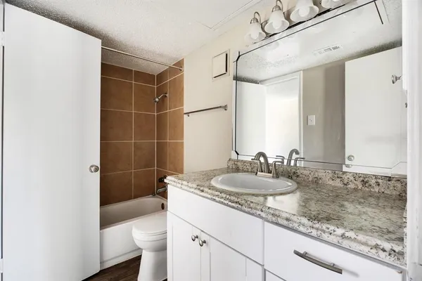 $147,900 | 3623 West Northgate Drive, Unit 231, Irving, TX 75062