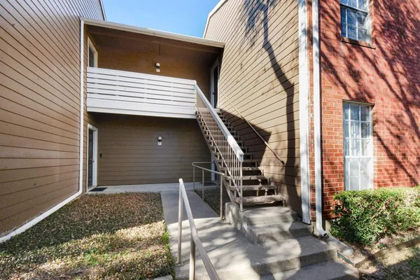 $147,900 | 3623 West Northgate Drive, Unit 231, Irving, TX 75062