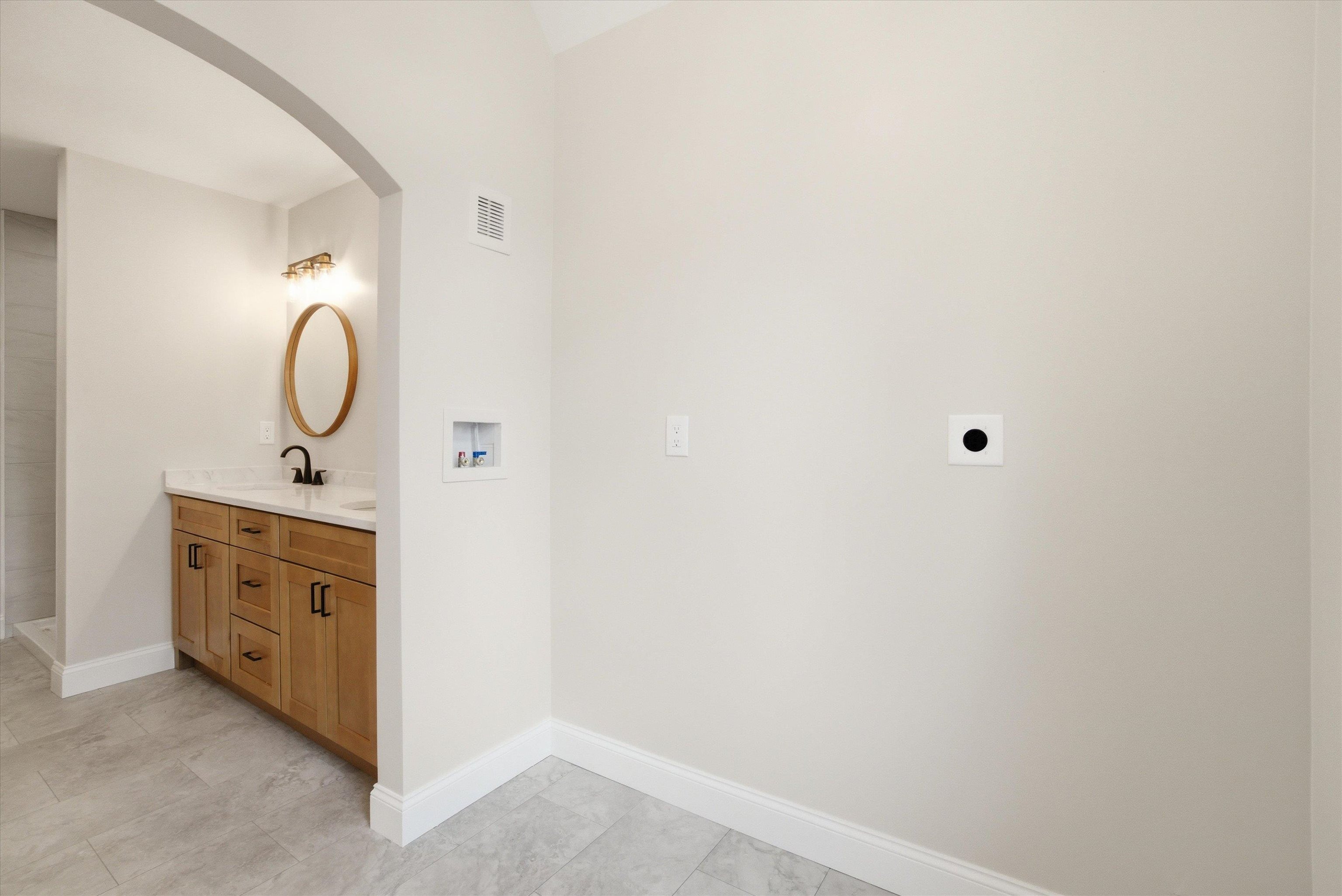 6 Pleasant Street Derry, NH 03038 - Photo 28 of 51