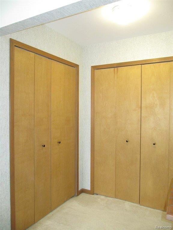 1754 North Fairview Lane Rochester, MI 48306 - Photo 30 of 36 Master Closets.JPG