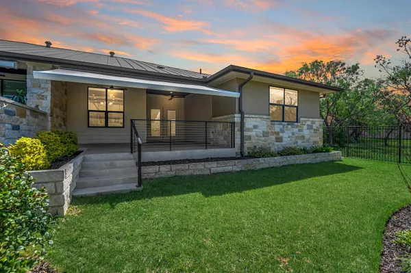 $350,000 | 416 Hi Circle West, Horseshoe Bay, TX 78657