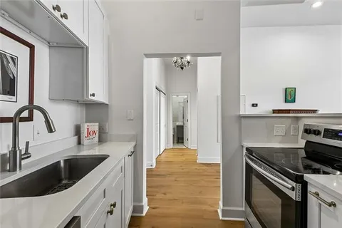 $265,000 | 330 Julia Street, Unit 317, New Orleans, LA 70130