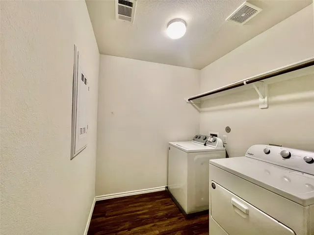 $2,000 | 4610 Champions Landing Drive, Houston, TX 77069