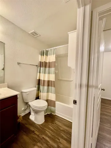 $2,000 | 4610 Champions Landing Drive, Houston, TX 77069