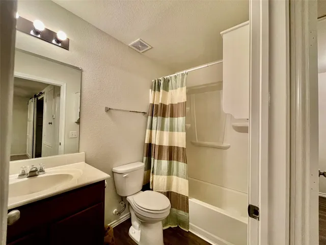 $2,000 | 4610 Champions Landing Drive, Houston, TX 77069