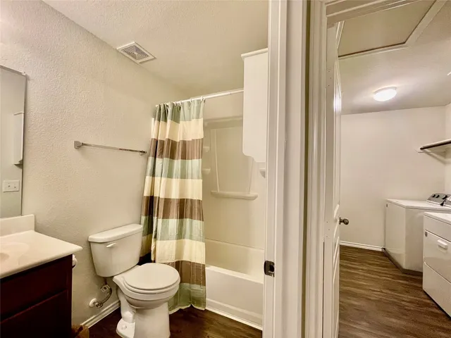 $2,000 | 4610 Champions Landing Drive, Houston, TX 77069