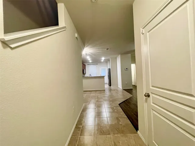 $2,000 | 4610 Champions Landing Drive, Houston, TX 77069