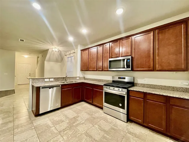 $2,000 | 4610 Champions Landing Drive, Houston, TX 77069