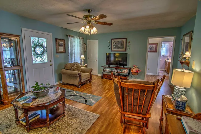 $250,000 | 11080 Highway 11, Trenton, GA 30752