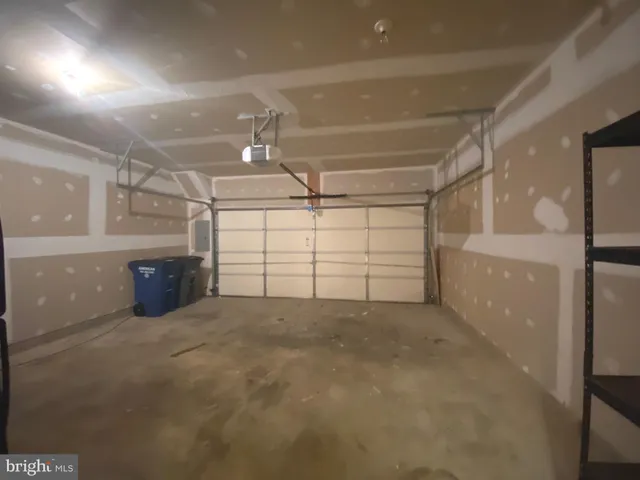 a view of a garage room